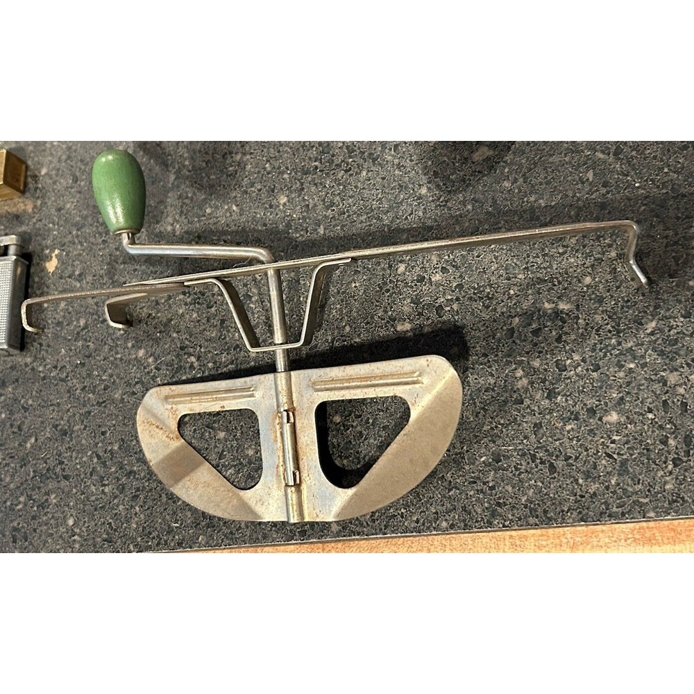 Vintage Hand Crank Mixer Low Profile A USA Green Handle‎